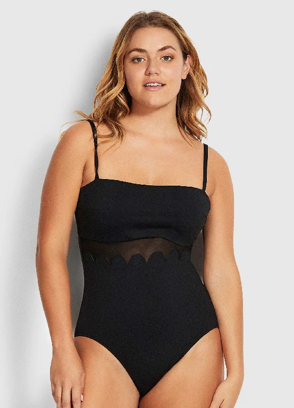 Halter-core swimwear -Petal Edge DD One Piece - Black