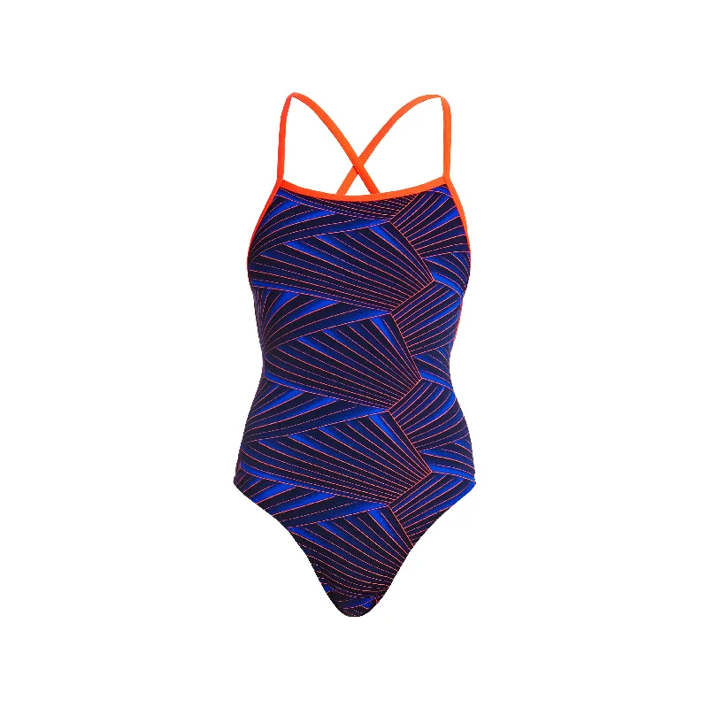 Plus-size fit swimwear -HUGO WEAVE | LADIES STRAPPED IN ONE PIECE